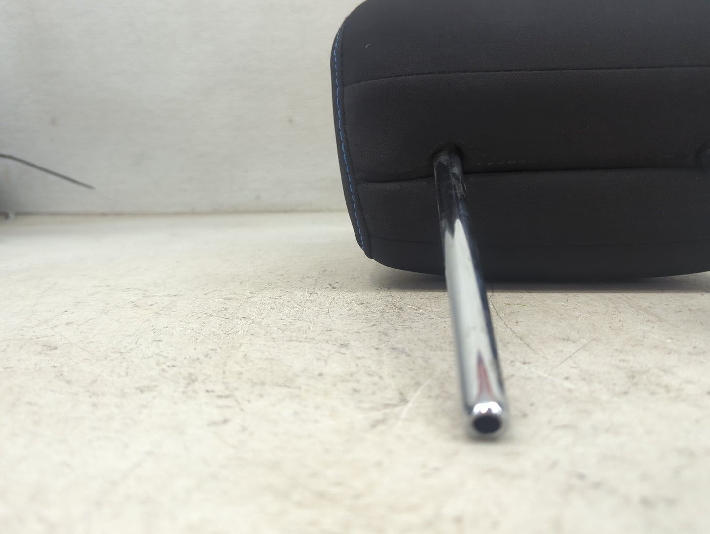 2018 Nissan Sentra Headrest Head Rest Front Driver Seat Black - Oemusedautoparts1.com