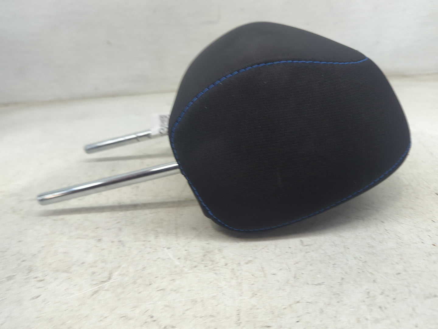 2018 Nissan Sentra Headrest Head Rest Front Driver Seat Black - Oemusedautoparts1.com
