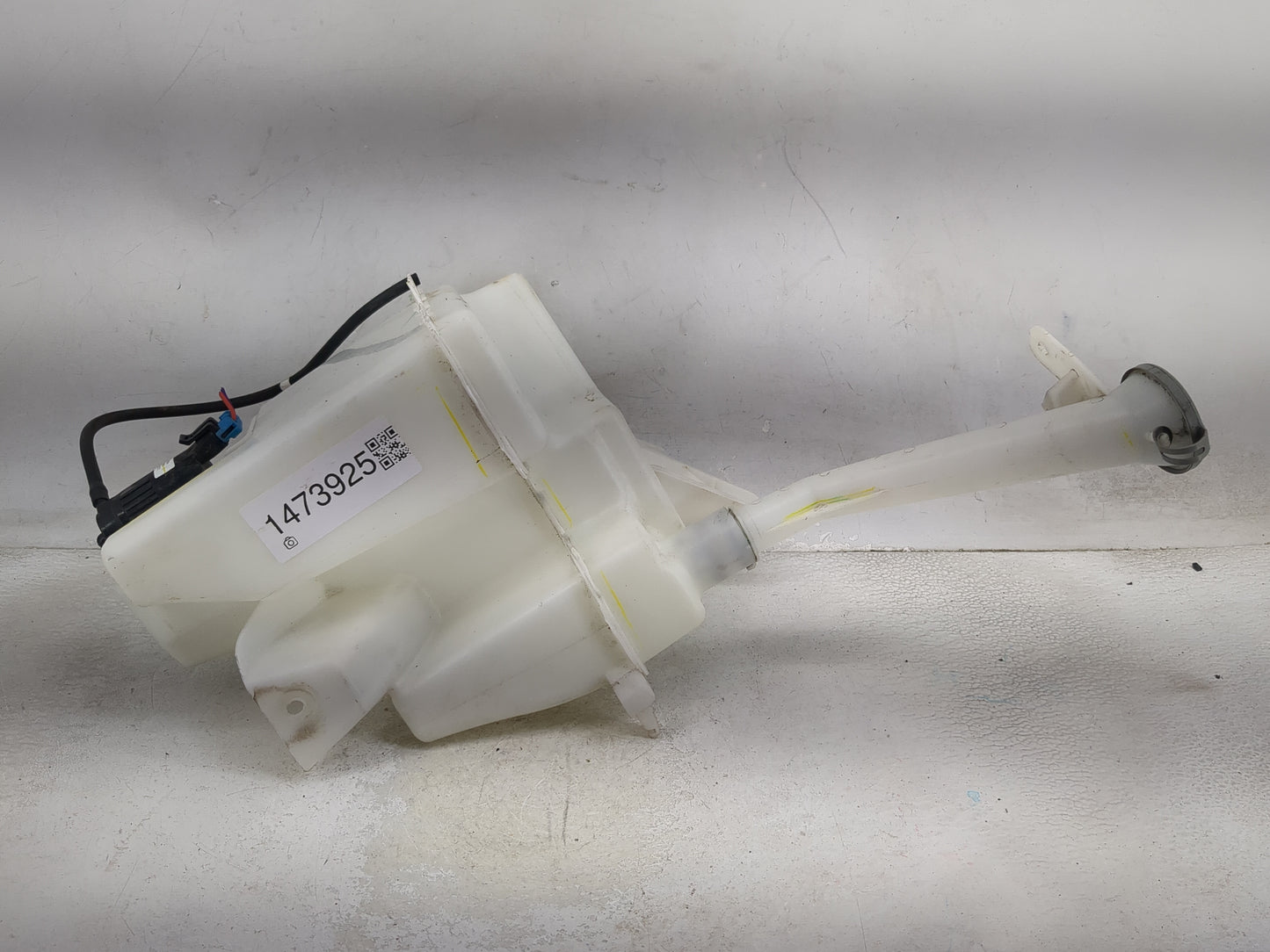 2016-2019 Nissan Sentra Windshield Washer Fluid Reservoir Bottle Oem 1473925 - Oemusedautoparts1.com