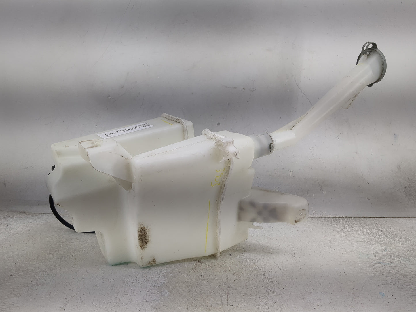 2016-2019 Nissan Sentra Windshield Washer Fluid Reservoir Bottle Oem 1473925 - Oemusedautoparts1.com