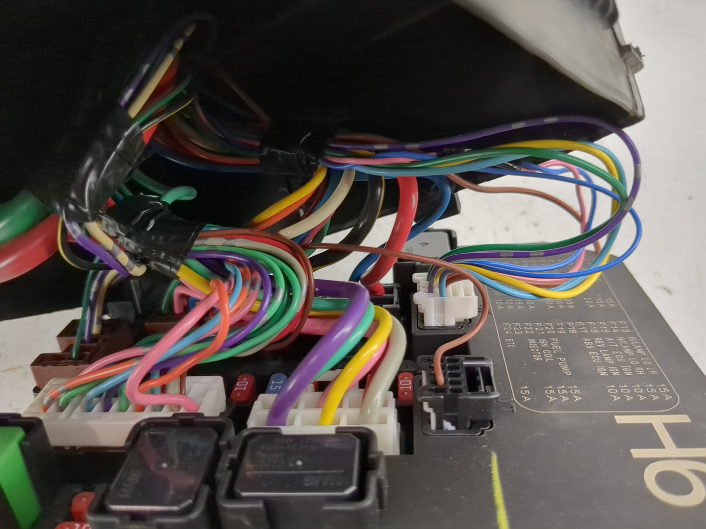 2013-2019 Nissan Sentra Fusebox Fuse Box Panel Relay Module P/N:284B7 3RA0B 284B73RA0B Fits OEM Used Auto Parts - Oemusedaut