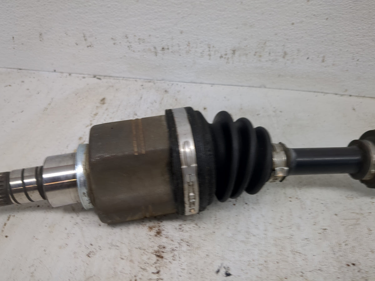 2013-2019 Nissan Sentra Axle Shaft Front Driver Cv C/v 1520875 - Oemusedautoparts1.com