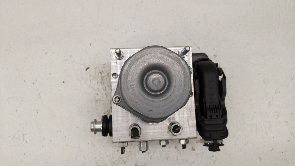 2016-2018 Nissan Sentra Anti-Lock Brake ABS Pump Module Actuator OEM P/N:47660 5UD0C 47660 4FU0C Fits Fits 2016 2017 2018 OE