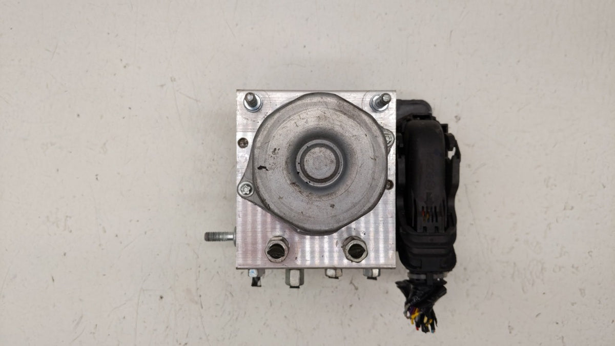 2016-2018 Nissan Sentra Anti-Lock Brake ABS Pump Module Actuator OEM P/N:47660 5UD0C 47660 4FU0C Fits Fits 2016 2017 2018 OE