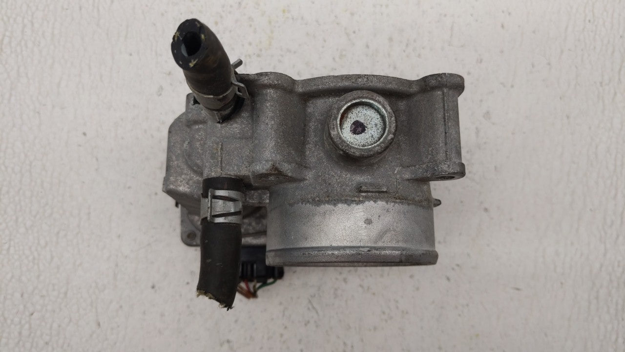2013-2019 Nissan Sentra Throttle Body P/N:3RA60-01 C 3RA60-01 E, 3RA60-01 D Fits Fits 2013 2014 2015 2016 2017 2018 2019 OEM