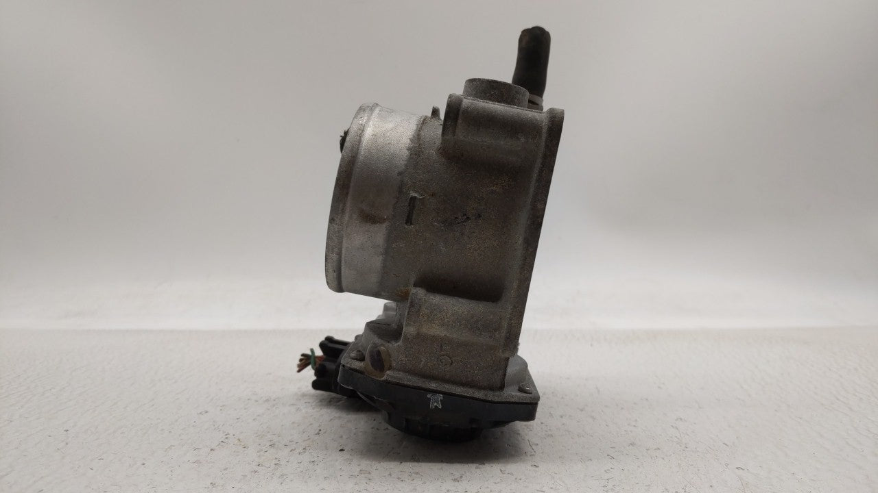2013-2019 Nissan Sentra Throttle Body P/N:3RA60-01 C 3RA60-01 E, 3RA60-01 D Fits Fits 2013 2014 2015 2016 2017 2018 2019 OEM