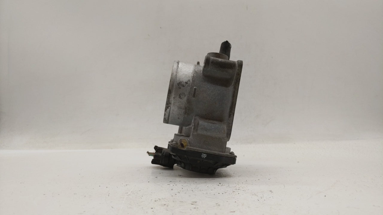 2013-2019 Nissan Sentra Throttle Body P/N:3RA60-01 C 3RA60-01 E, 3RA60-01 D Fits Fits 2013 2014 2015 2016 2017 2018 2019 OEM