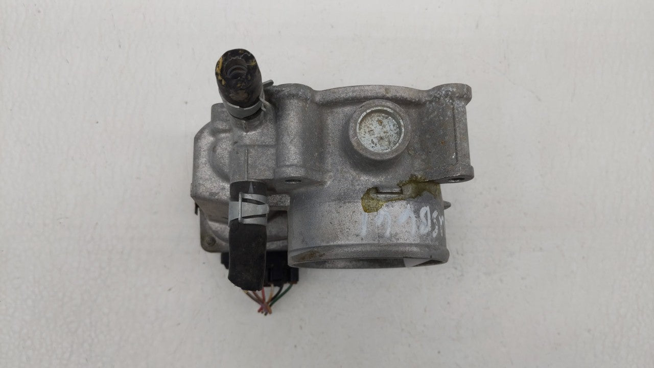 2013-2019 Nissan Sentra Throttle Body P/N:3RA60-01 C 3RA60-01 E, 3RA60-01 D Fits Fits 2013 2014 2015 2016 2017 2018 2019 OEM