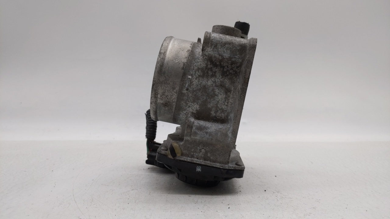 2013-2019 Nissan Sentra Throttle Body P/N:3RA60-01 C 3RA60-01 E, 3RA60-01 D Fits Fits 2013 2014 2015 2016 2017 2018 2019 OEM