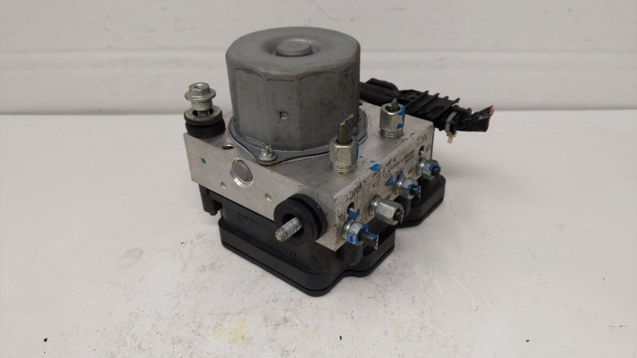 2016-2018 Nissan Sentra ABS Pump Control Module Replacement P/N:47660 5UD0C 47660 4FU0C Fits Fits 2016 2017 2018 OEM Used Au