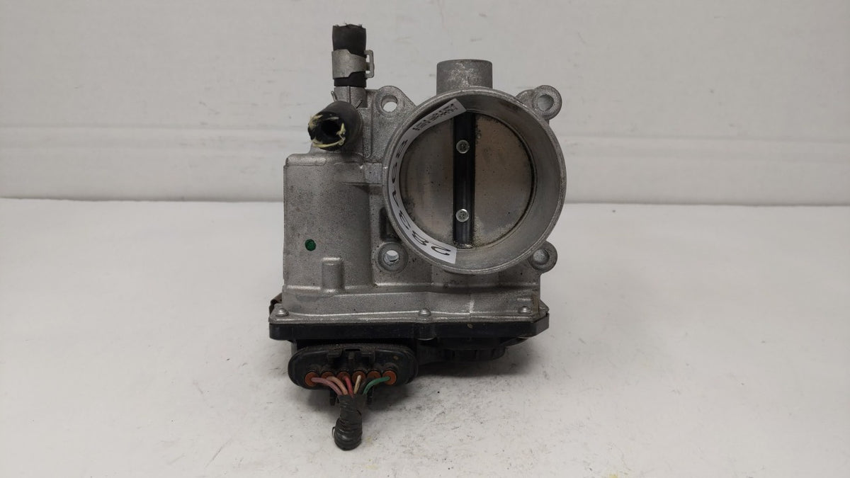 2013-2019 Nissan Sentra Throttle Body P/N:3RA60-01 C 3RA60-01 E, 3RA60-01 D Fits Fits 2013 2014 2015 2016 2017 2018 2019 OEM