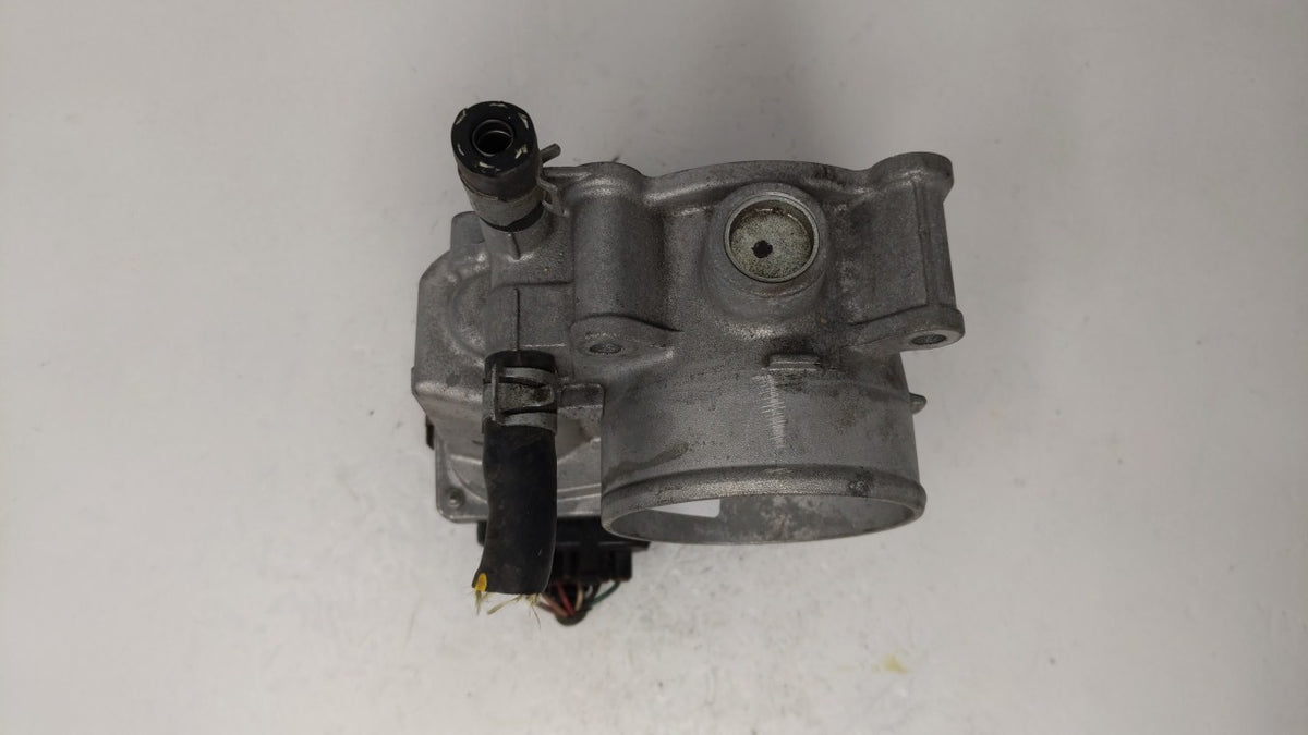 2013-2019 Nissan Sentra Throttle Body P/N:3RA60-01 C 3RA60-01 E, 3RA60-01 D Fits Fits 2013 2014 2015 2016 2017 2018 2019 OEM