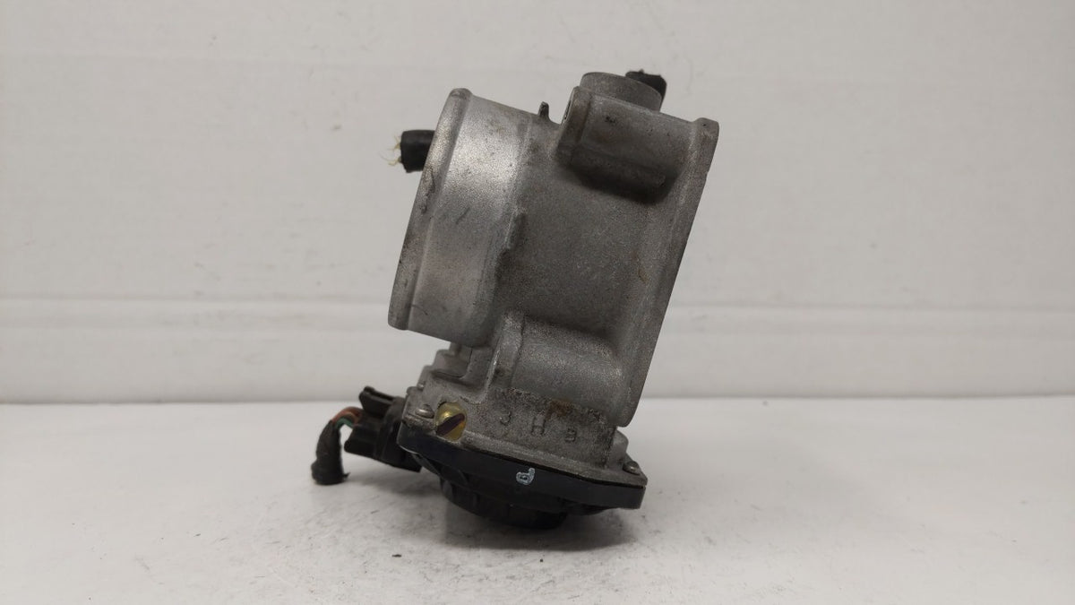 2013-2019 Nissan Sentra Throttle Body P/N:3RA60-01 C 3RA60-01 E, 3RA60-01 D Fits Fits 2013 2014 2015 2016 2017 2018 2019 OEM