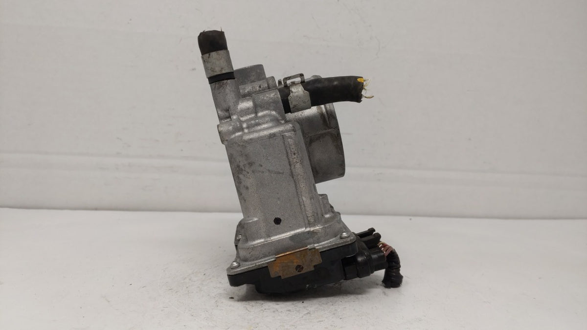 2013-2019 Nissan Sentra Throttle Body P/N:3RA60-01 C 3RA60-01 E, 3RA60-01 D Fits Fits 2013 2014 2015 2016 2017 2018 2019 OEM