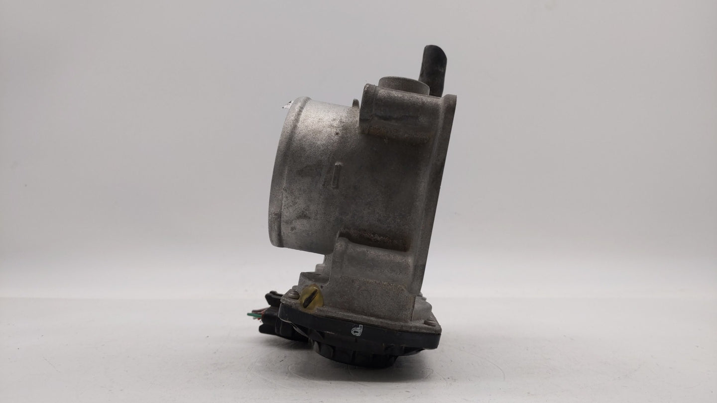2013-2019 Nissan Sentra Throttle Body P/N:3RA60-01 C 3RA60-01 E, 3RA60-01 D Fits Fits 2013 2014 2015 2016 2017 2018 2019 OEM