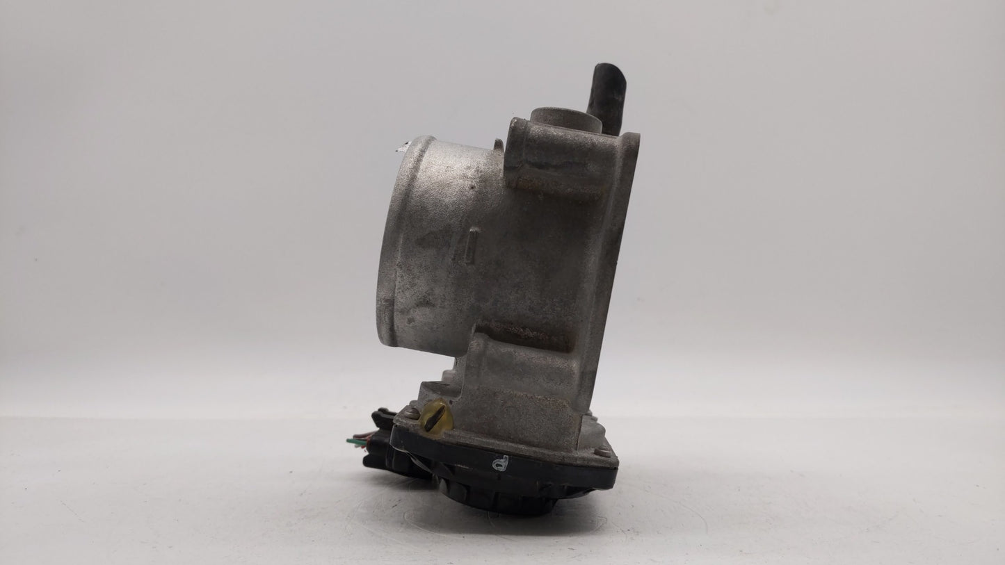 2013-2019 Nissan Sentra Throttle Body P/N:3RA60-01 C 3RA60-01 E, 3RA60-01 D Fits Fits 2013 2014 2015 2016 2017 2018 2019 OEM