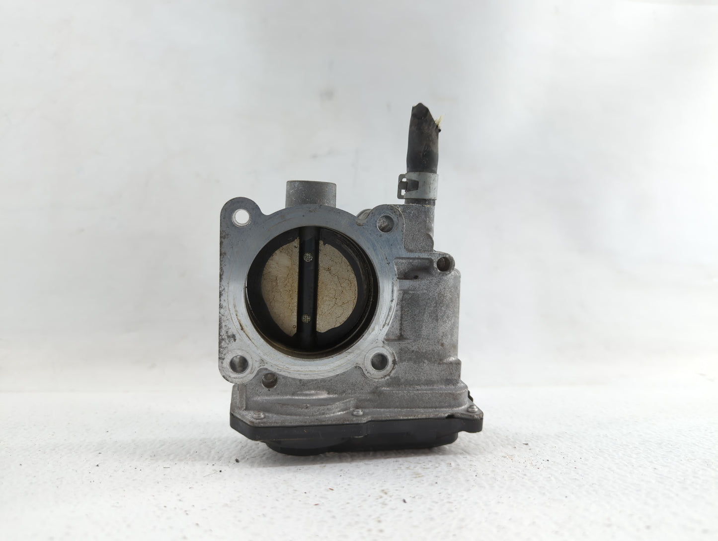 2013-2019 Nissan Sentra Throttle Body P/N:3RA60-01 C 3RA60-01 E, 3RA60-01 D Fits Fits 2013 2014 2015 2016 2017 2018 2019 OEM
