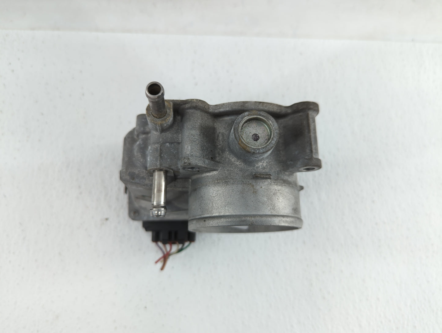 2013-2019 Nissan Sentra Throttle Body P/N:3RA60-01 C 3RA60-01 E, 3RA60-01 D Fits Fits 2013 2014 2015 2016 2017 2018 2019 OEM
