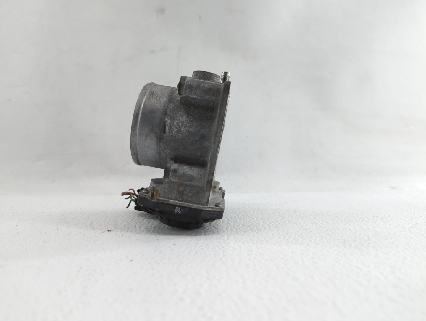 2013-2019 Nissan Sentra Throttle Body P/N:3RA60-01 C 3RA60-01 E, 3RA60-01 D Fits Fits 2013 2014 2015 2016 2017 2018 2019 OEM