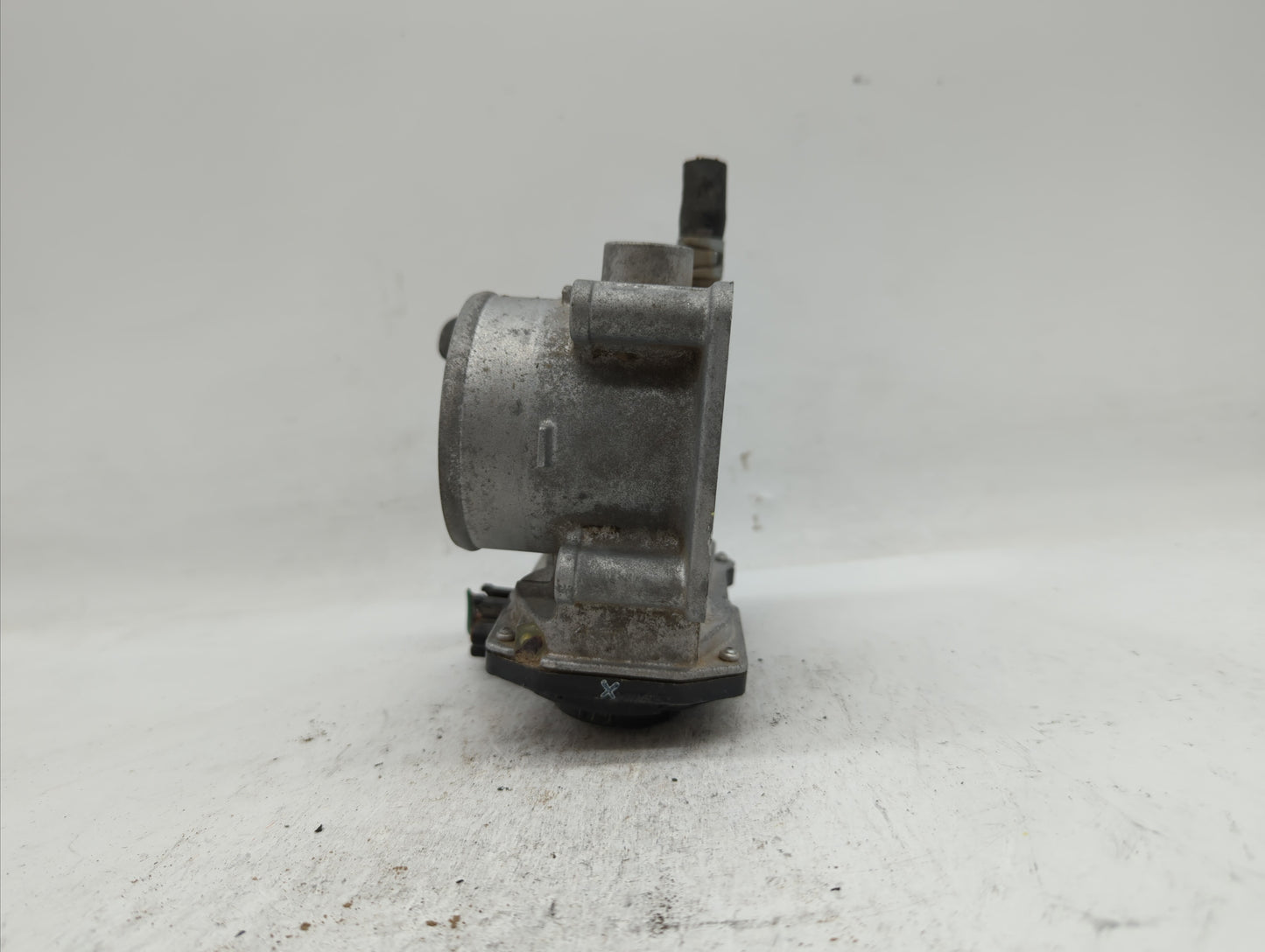 2013-2019 Nissan Sentra Throttle Body P/N:3RA60-01 C 3RA60-01 E, 3RA60-01 D Fits Fits 2013 2014 2015 2016 2017 2018 2019 OEM