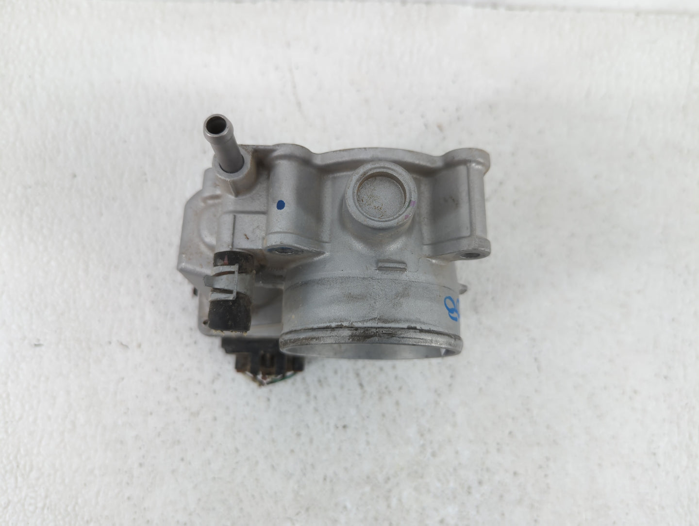 2013-2019 Nissan Sentra Throttle Body P/N:3RA60-01 C 3RA60-01 E, 3RA60-01 D Fits Fits 2013 2014 2015 2016 2017 2018 2019 OEM