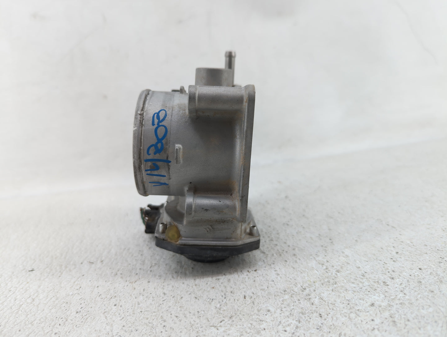2013-2019 Nissan Sentra Throttle Body P/N:3RA60-01 C 3RA60-01 E, 3RA60-01 D Fits Fits 2013 2014 2015 2016 2017 2018 2019 OEM