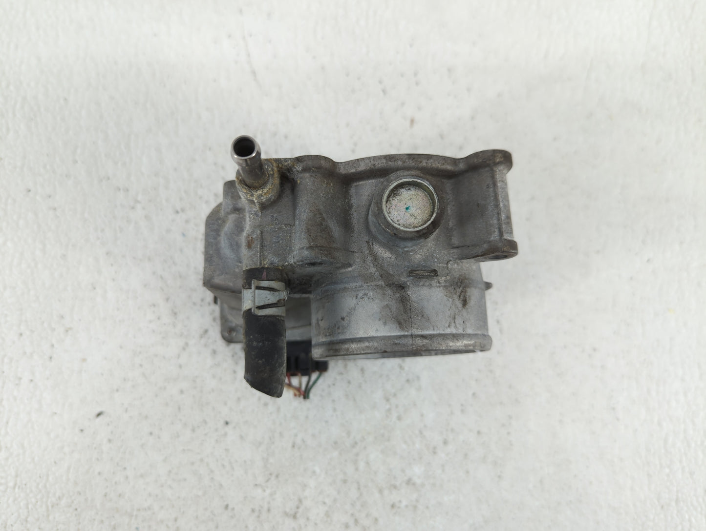 2013-2019 Nissan Sentra Throttle Body P/N:3RA60-01 C 3RA60-01 E, 3RA60-01 D Fits Fits 2013 2014 2015 2016 2017 2018 2019 OEM
