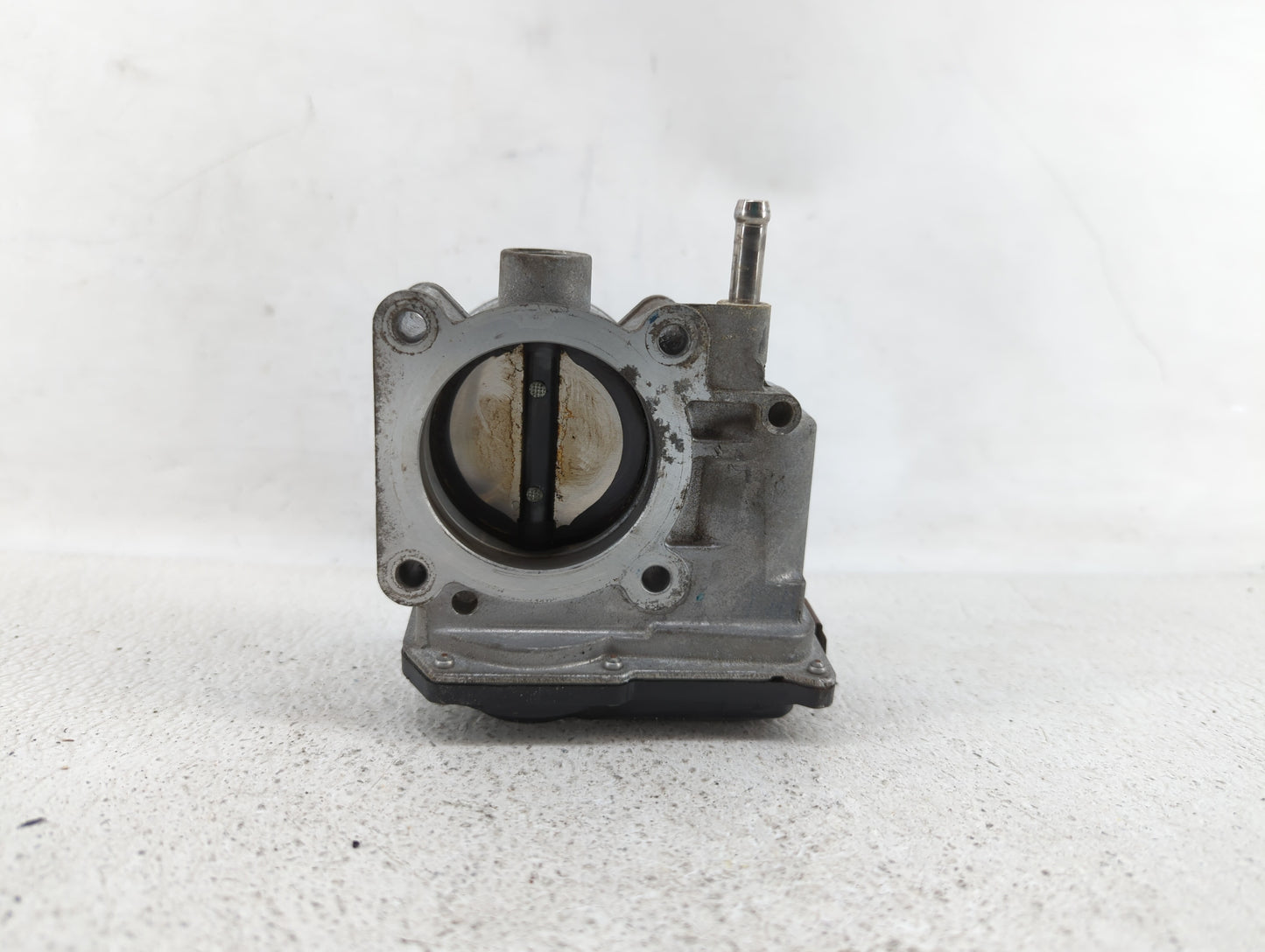 2013-2019 Nissan Sentra Throttle Body P/N:3RA60-01 C 3RA60-01 E, 3RA60-01 D Fits Fits 2013 2014 2015 2016 2017 2018 2019 OEM