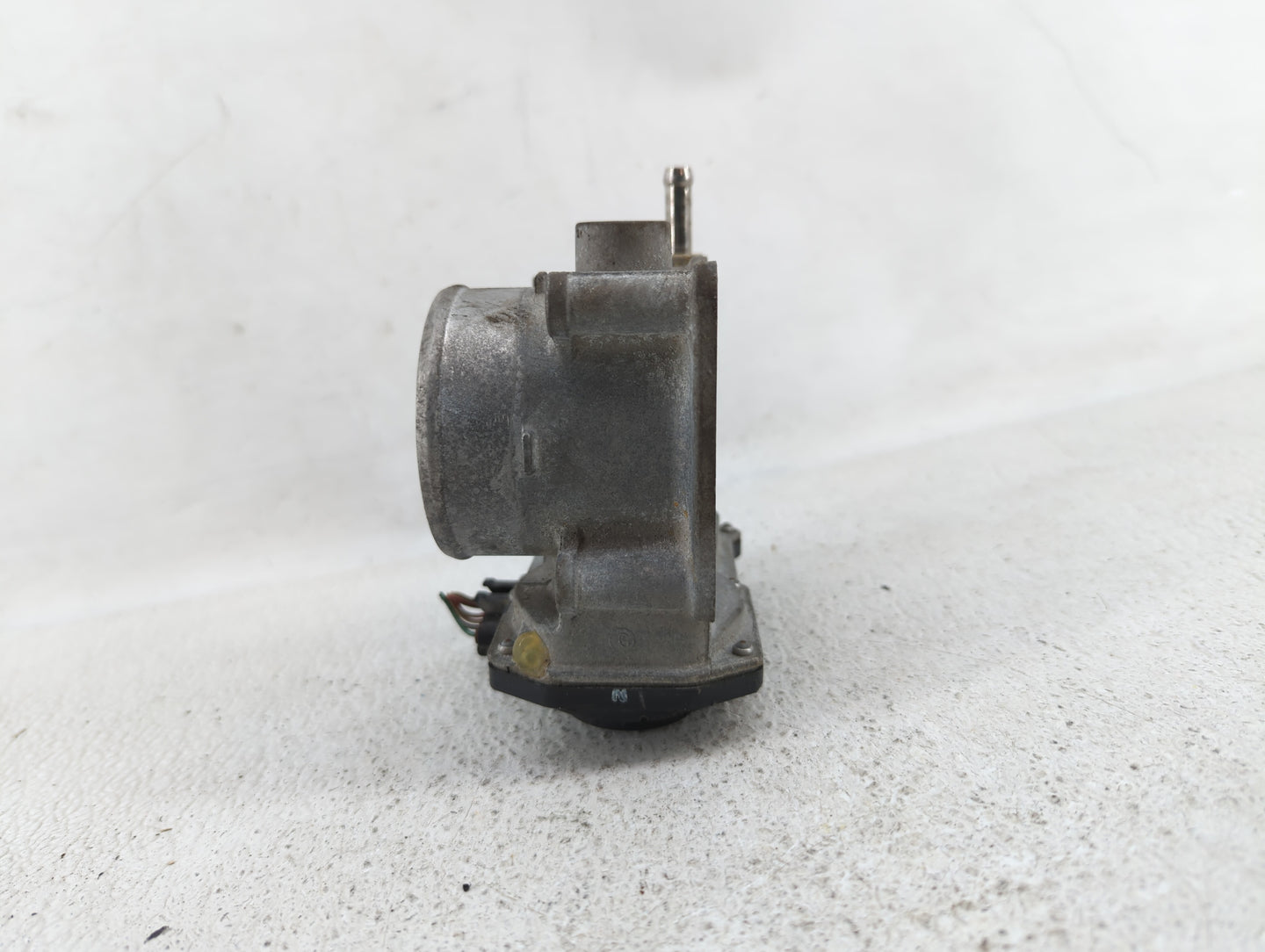 2013-2019 Nissan Sentra Throttle Body P/N:3RA60-01 C 3RA60-01 E, 3RA60-01 D Fits Fits 2013 2014 2015 2016 2017 2018 2019 OEM