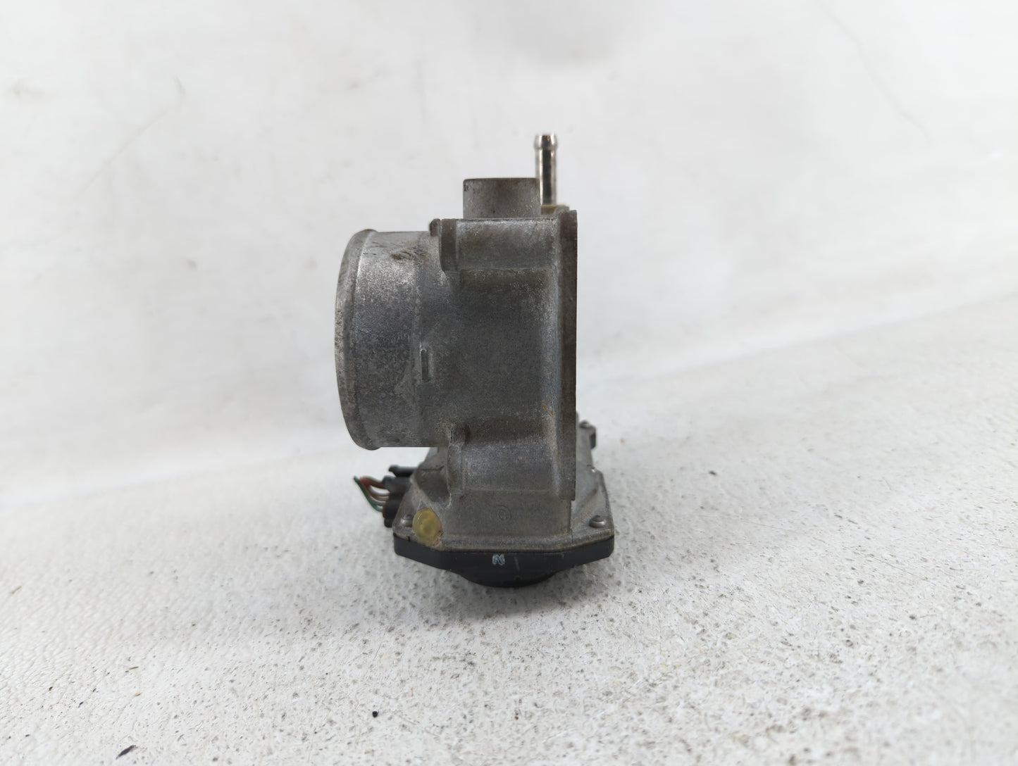 2013-2019 Nissan Sentra Throttle Body P/N:3RA60-01 C 3RA60-01 E, 3RA60-01 D Fits Fits 2013 2014 2015 2016 2017 2018 2019 OEM