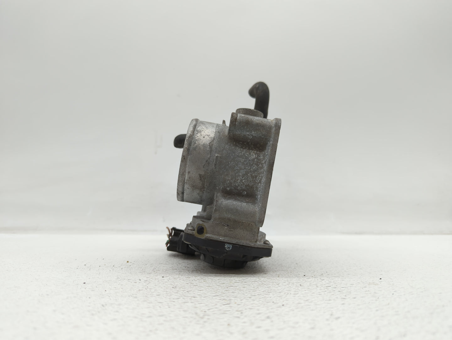 2013-2019 Nissan Sentra Throttle Body P/N:3RA60-01 C 3RA60-01 E, 3RA60-01 D Fits Fits 2013 2014 2015 2016 2017 2018 2019 OEM