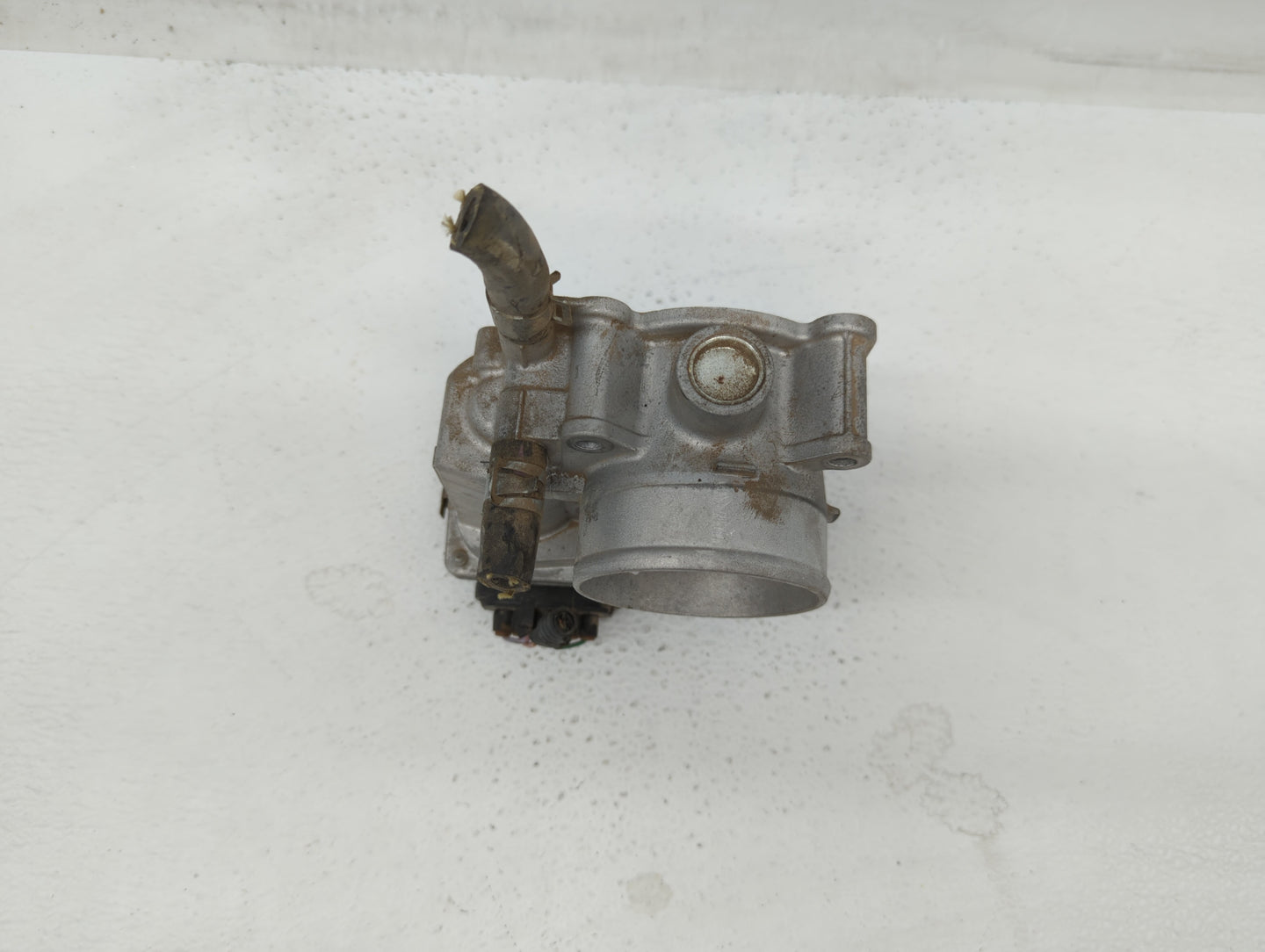 2013-2019 Nissan Sentra Throttle Body P/N:3RA60-01 C 3RA60-01 E, 3RA60-01 D Fits Fits 2013 2014 2015 2016 2017 2018 2019 OEM