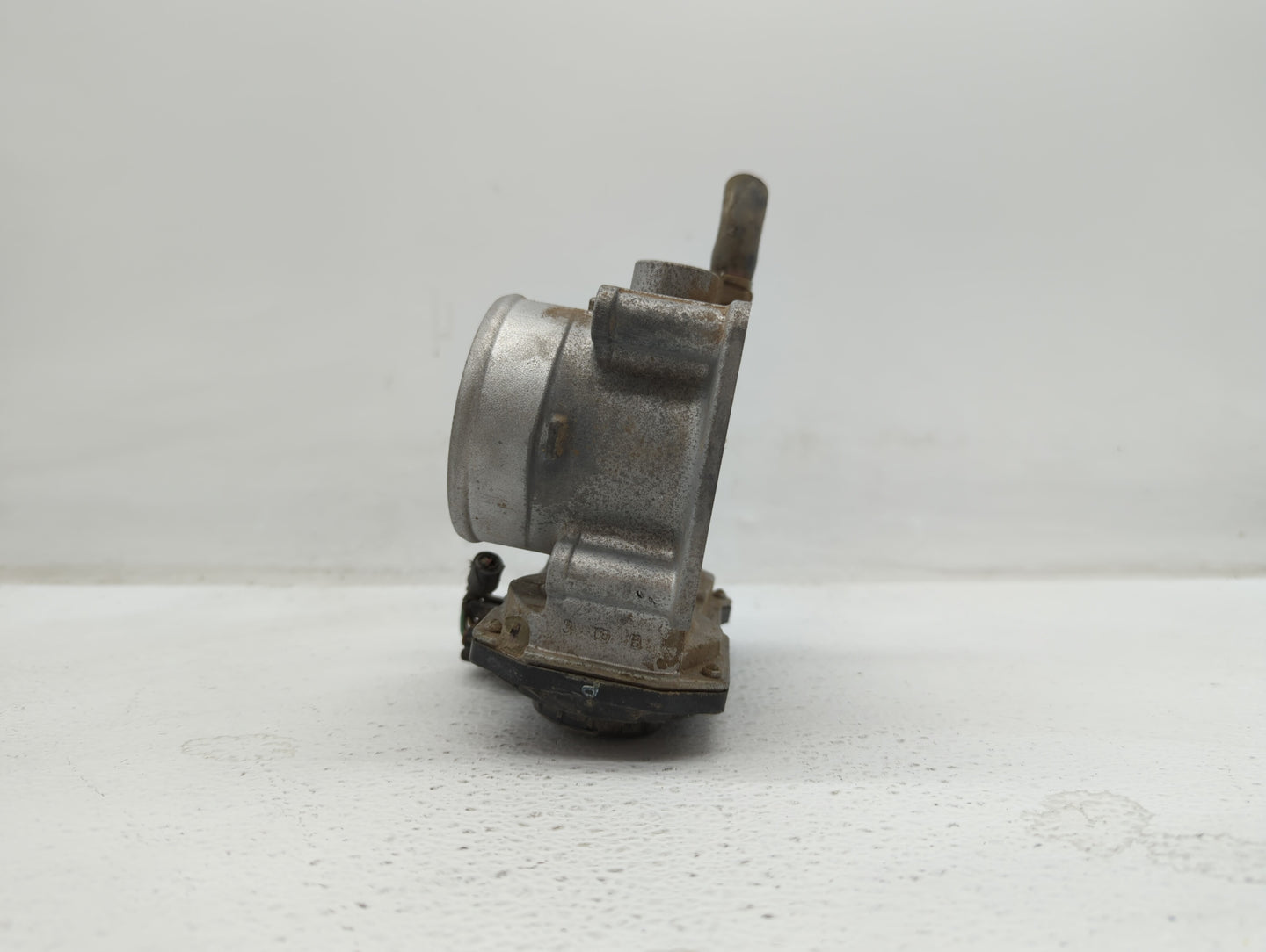 2013-2019 Nissan Sentra Throttle Body P/N:3RA60-01 C 3RA60-01 E, 3RA60-01 D Fits Fits 2013 2014 2015 2016 2017 2018 2019 OEM
