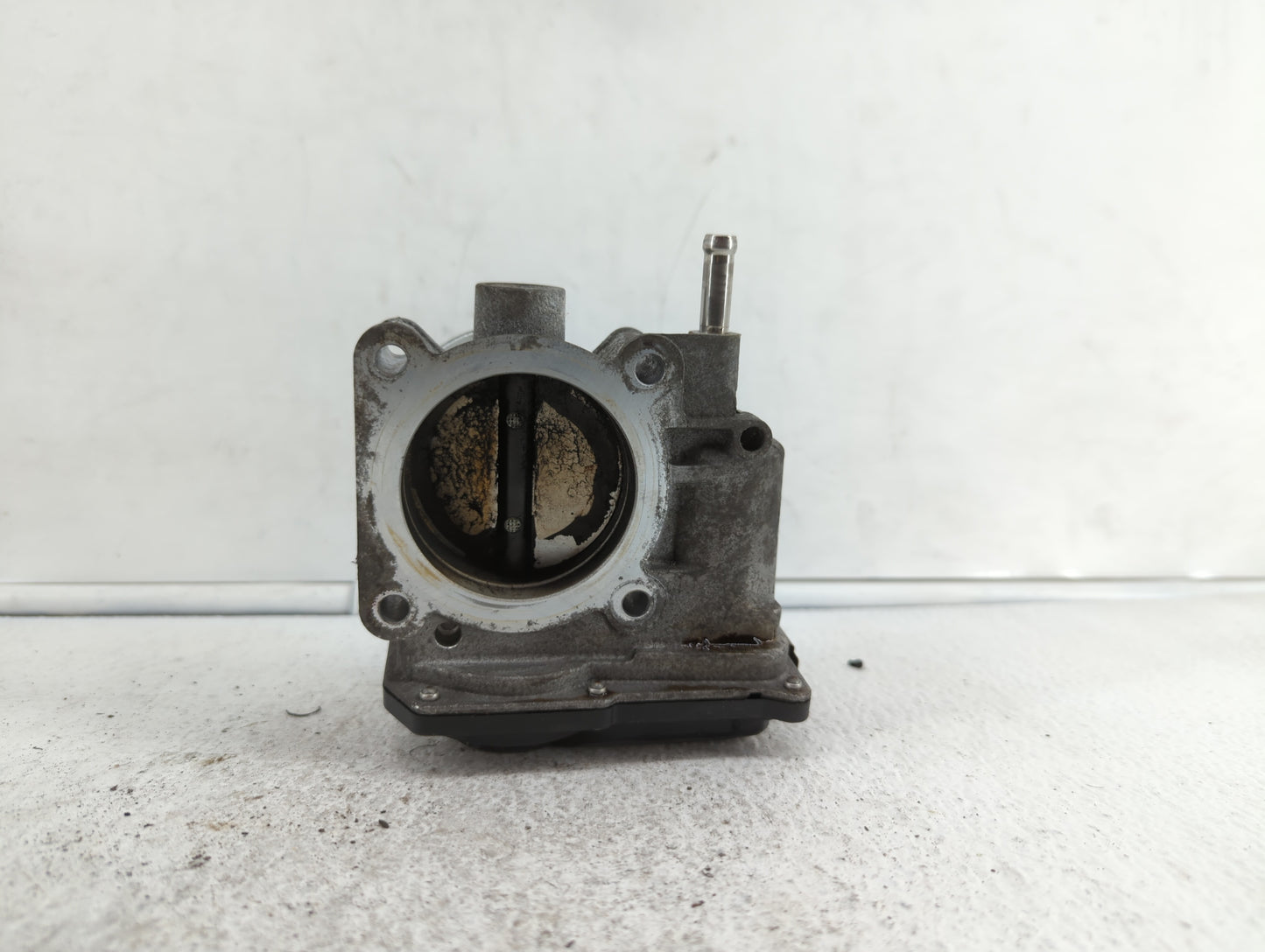 2013-2019 Nissan Sentra Throttle Body P/N:3RA60-01 C 3RA60-01 E, 3RA60-01 D Fits Fits 2013 2014 2015 2016 2017 2018 2019 OEM