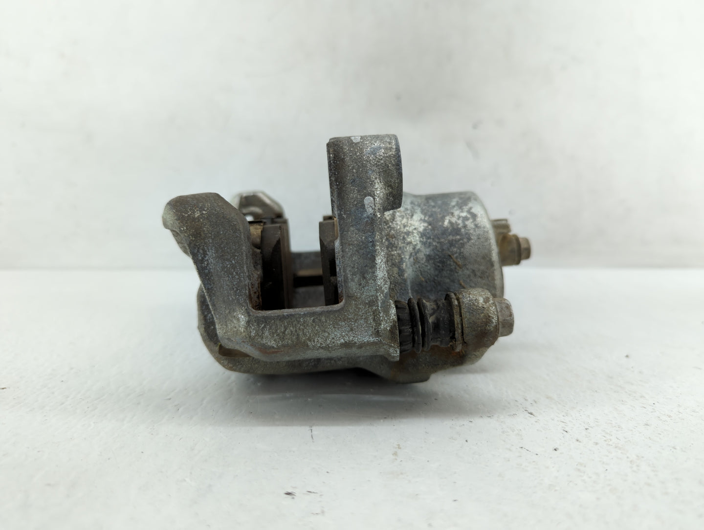 2013-2019 Nissan Sentra Front Passenger Right Brake Caliper - Oemusedautoparts1.com