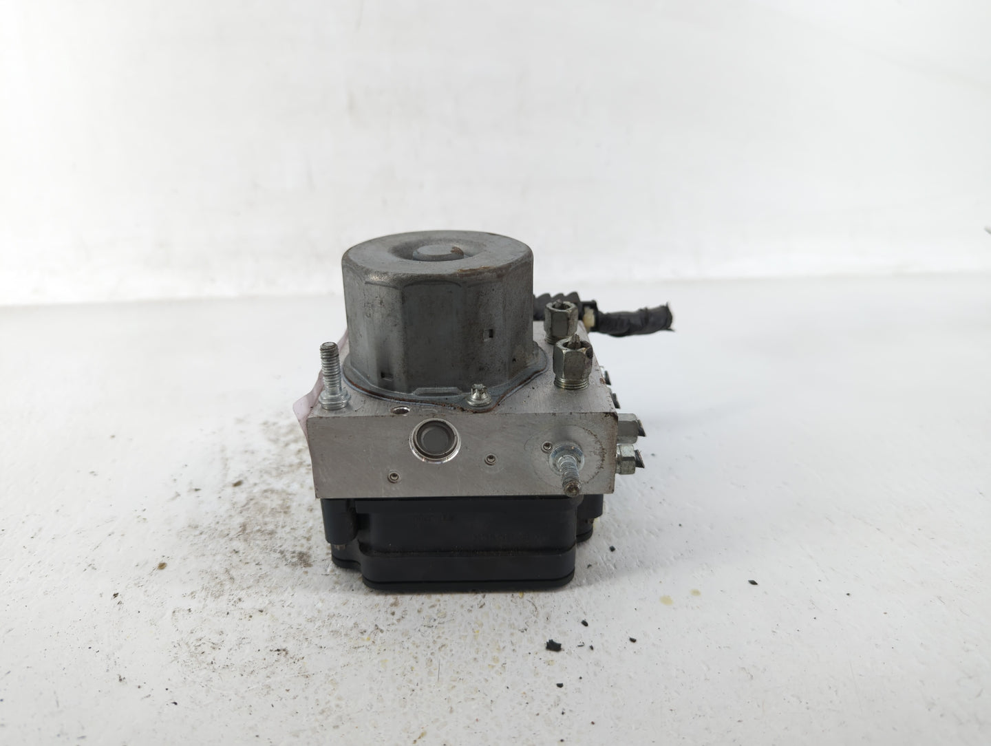2016-2018 Nissan Sentra ABS Pump Control Module Replacement P/N:47660 5UD0C 47660 4FU0C Fits Fits 2016 2017 2018 OEM Used Au