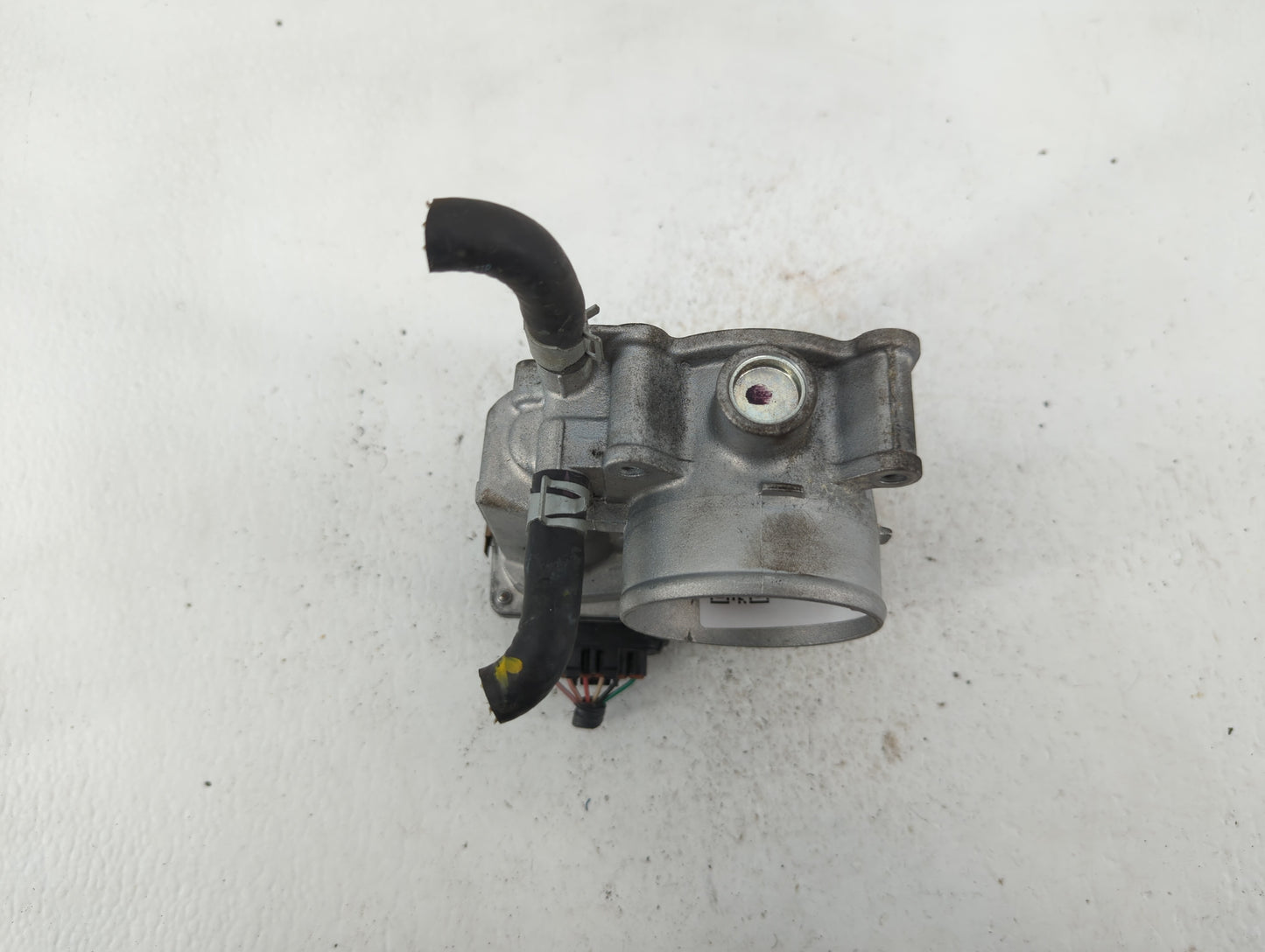 2013-2019 Nissan Sentra Throttle Body P/N:3RA60-01 E 3RA60-01 A, 3RA60-01 B Fits Fits 2013 2014 2015 2016 2017 2018 2019 OEM