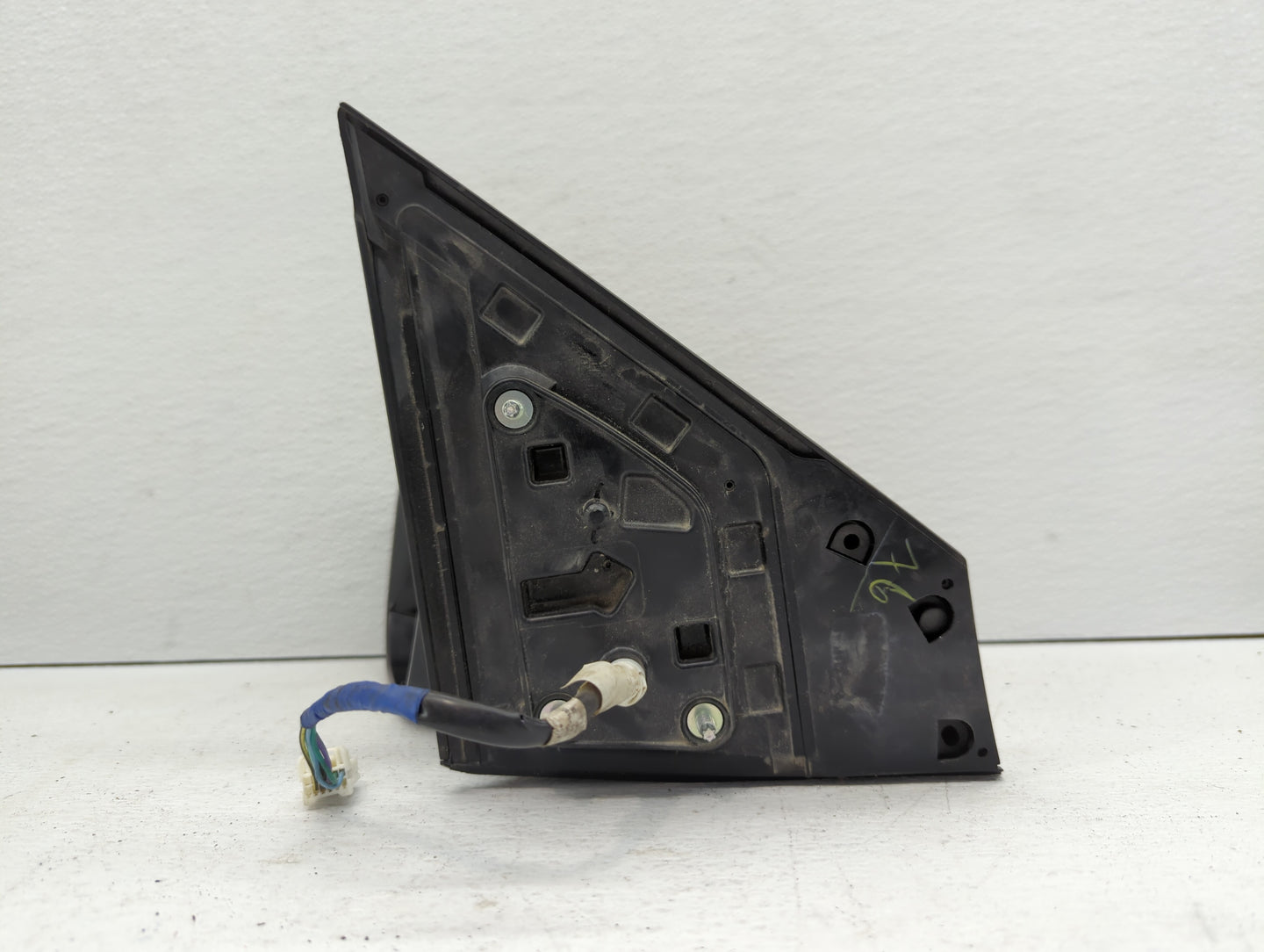 2016-2019 Nissan Sentra Driver Side View Mirror - Left Door Mirror OEM Used - Oemusedautoparts1.com