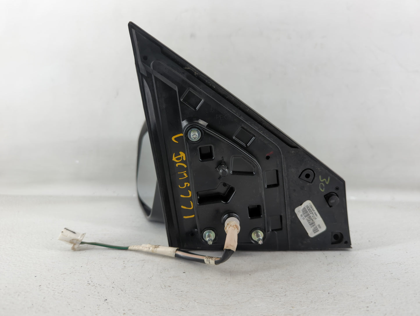 2016-2019 Nissan Sentra Driver Side View Mirror - Left Door Mirror OEM Used - Oemusedautoparts1.com