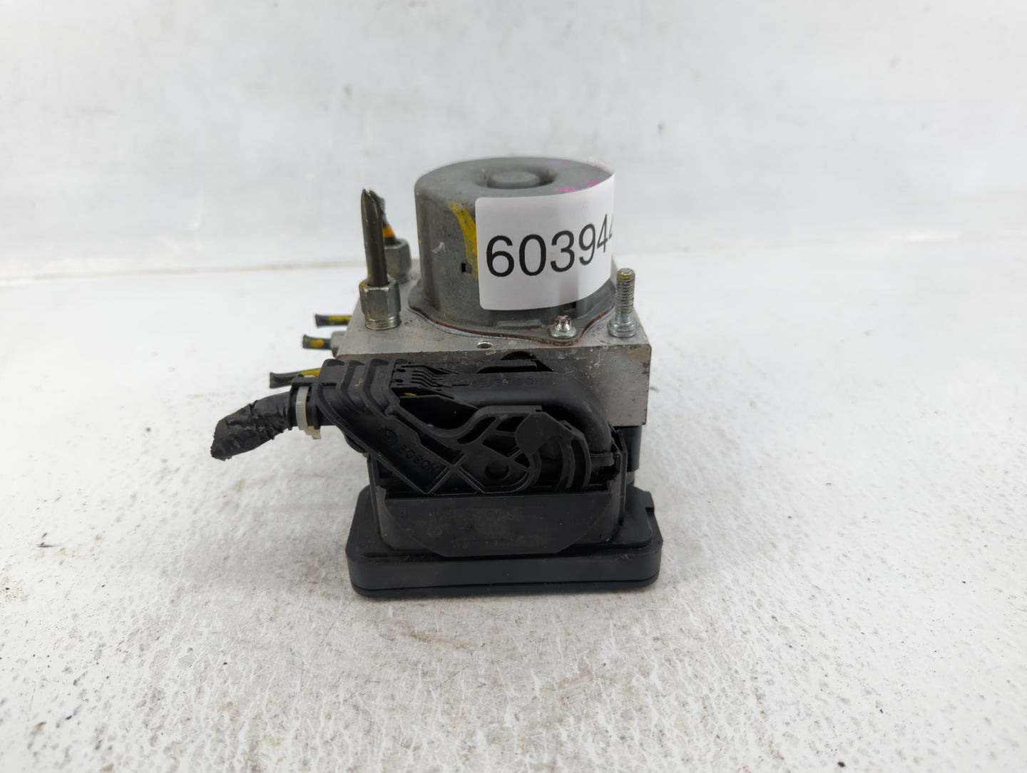 2016-2019 Nissan Sentra ABS Pump Control Module Replacement P/N:47660V5UD0C Fits Fits 2016 2017 2018 2019 OEM Used Auto Part