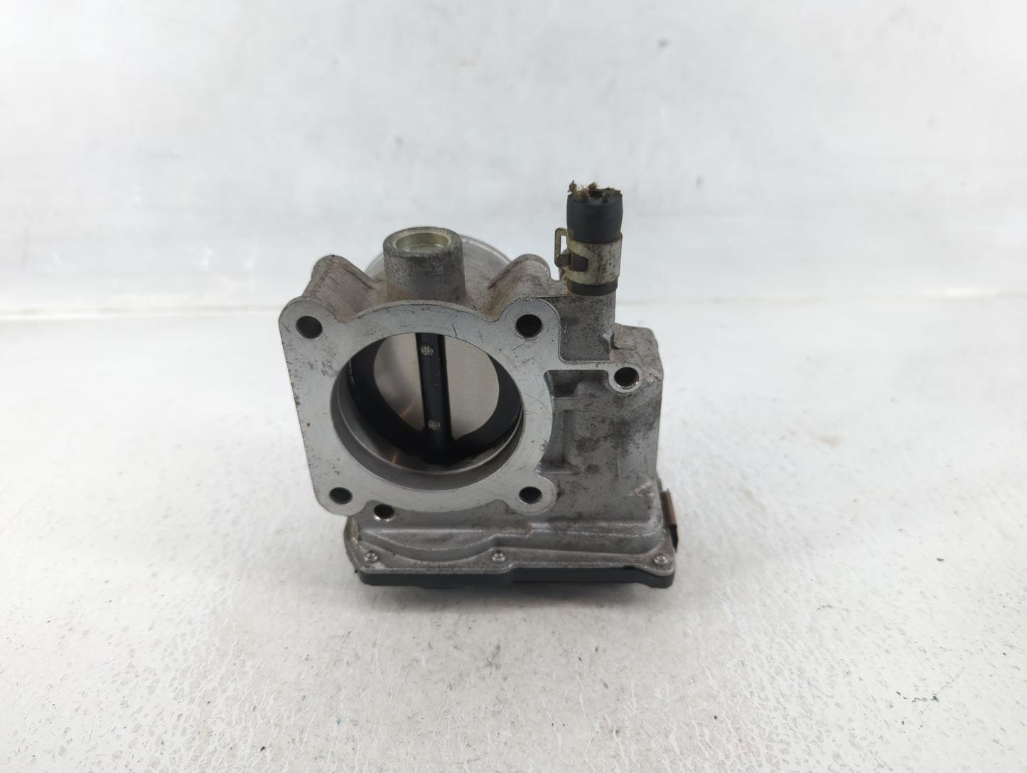 2013-2019 Nissan Sentra Throttle Body P/N:3RA60-01 Fits Fits 2013 2014 2015 2016 2017 2018 2019 OEM Used Auto Parts - Oemuse