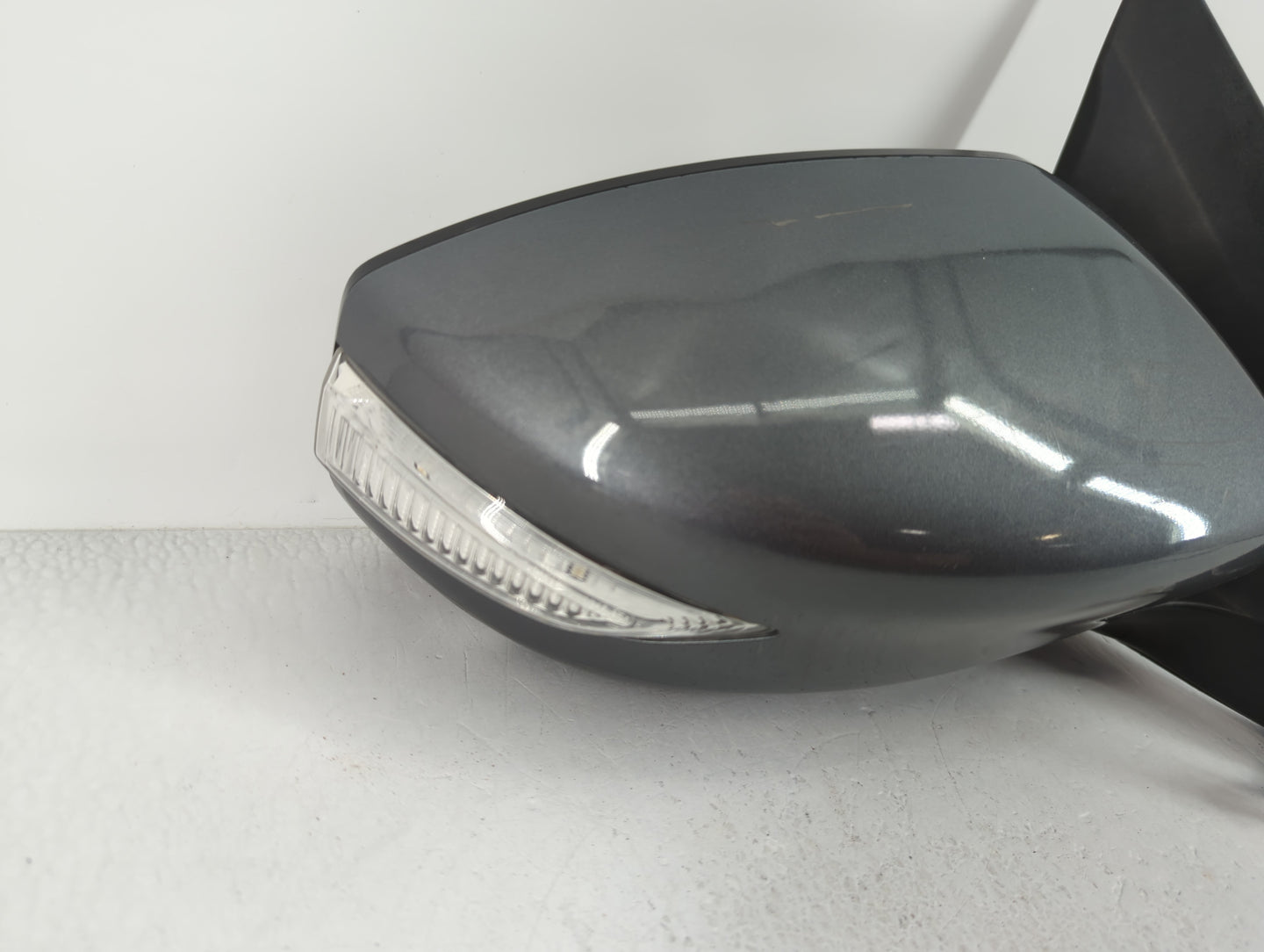 2016-2019 Nissan Sentra Passenger Side View Mirror - Right Door Mirror OEM Used - Oemusedautoparts1.com
