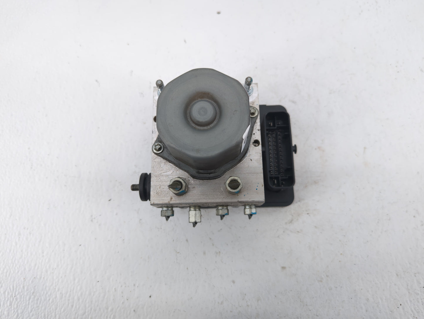 2016-2018 Nissan Sentra ABS Pump Control Module Replacement P/N:47660 5UD0C Fits Fits 2016 2017 2018 OEM Used Auto Parts - O