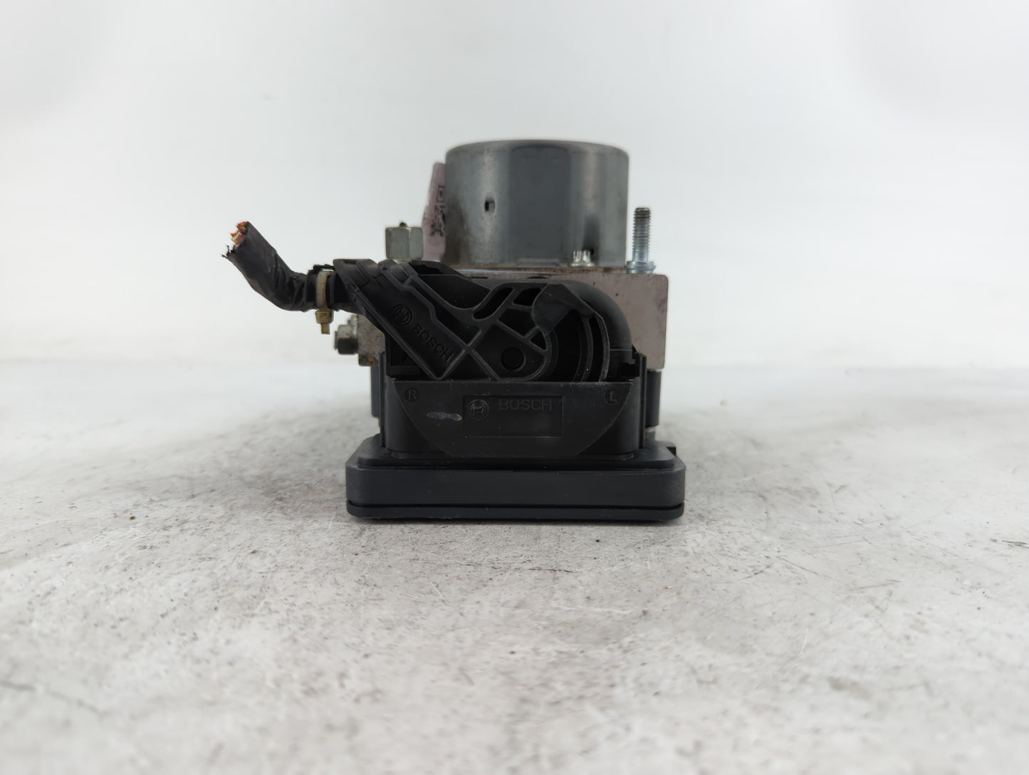 2016-2018 Nissan Sentra ABS Pump Control Module Replacement P/N:47660 5UD0C Fits Fits 2016 2017 2018 OEM Used Auto Parts - O