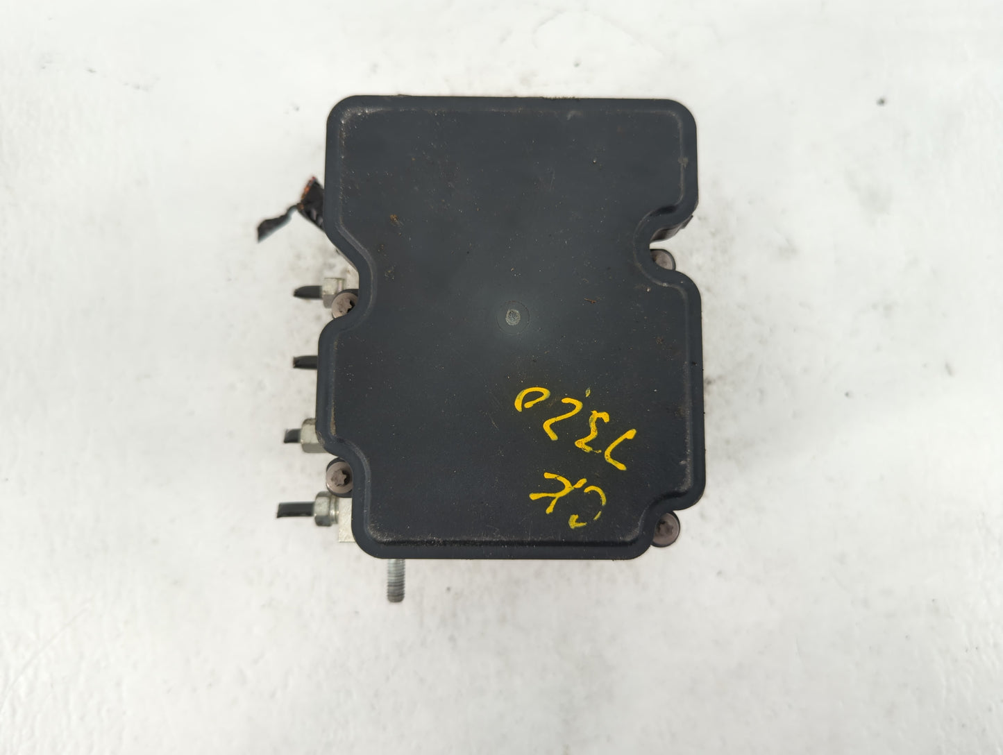 2016-2018 Nissan Sentra ABS Pump Control Module Replacement P/N:47660 5UD0C Fits Fits 2016 2017 2018 OEM Used Auto Parts - O