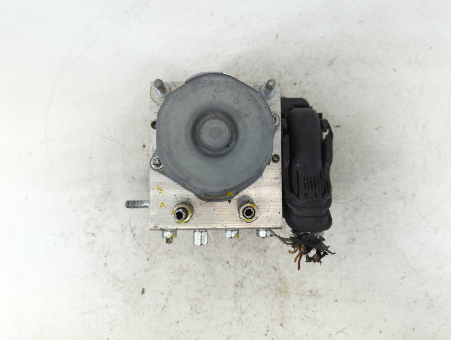 2016-2018 Nissan Sentra ABS Pump Control Module Replacement P/N:47660 5UD0C Fits Fits 2016 2017 2018 OEM Used Auto Parts - O