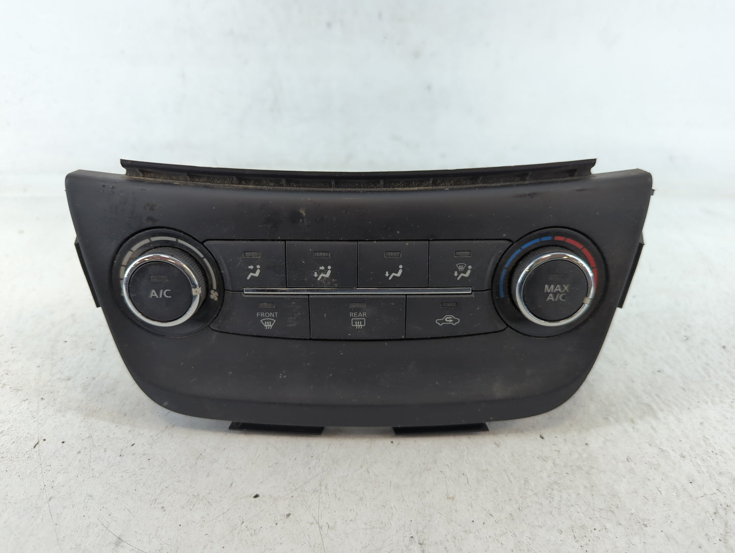 2017-2019 Nissan Sentra Climate Control Module Temperature AC/Heater Replacement Fits Fits 2017 2018 2019 OEM Used Auto Part