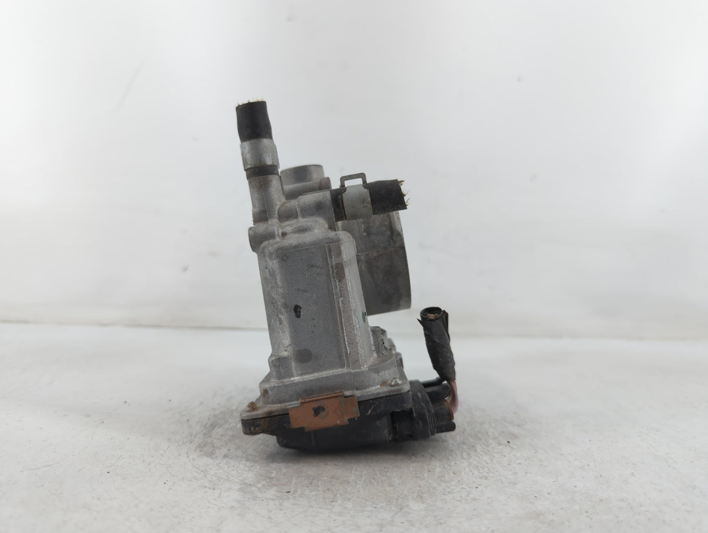 2013-2019 Nissan Sentra Throttle Body P/N:00130 7K29, 3RA60-0 Fits Fits 2013 2014 2015 2016 2017 2018 2019 OEM Used Auto Par