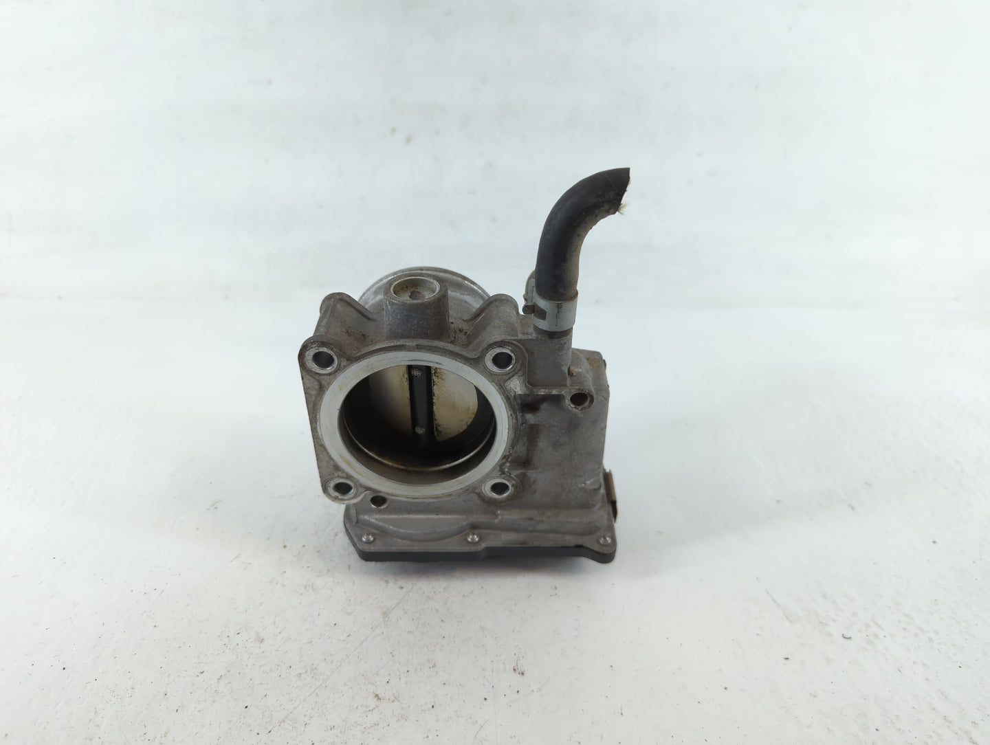 2013-2019 Nissan Sentra Throttle Body P/N:3RA60-01 C Fits Fits 2013 2014 2015 2016 2017 2018 2019 OEM Used Auto Parts - Oemu