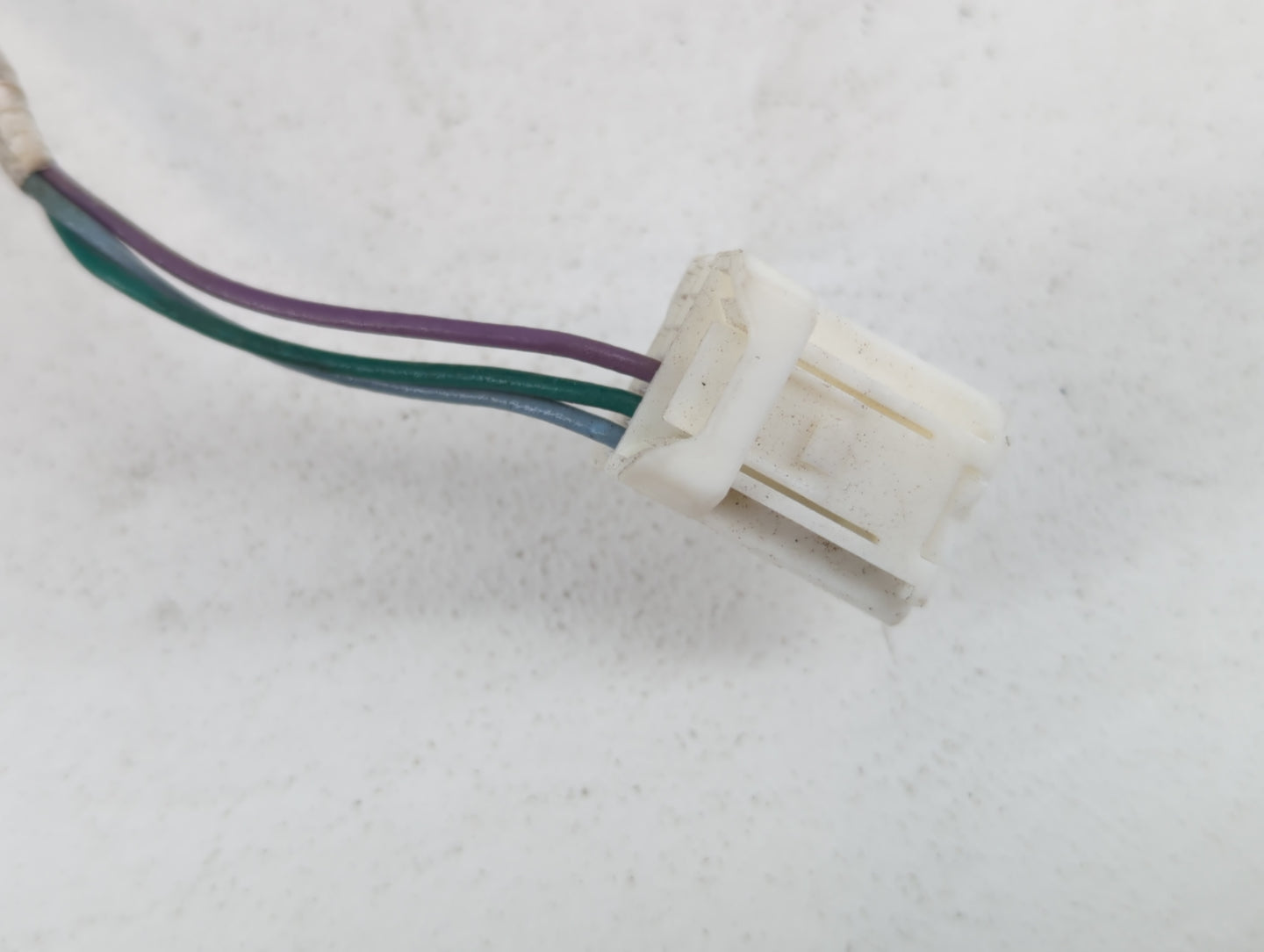 2016-2019 Nissan Sentra Driver Side View Mirror - Left Door Mirror OEM Used - Oemusedautoparts1.com